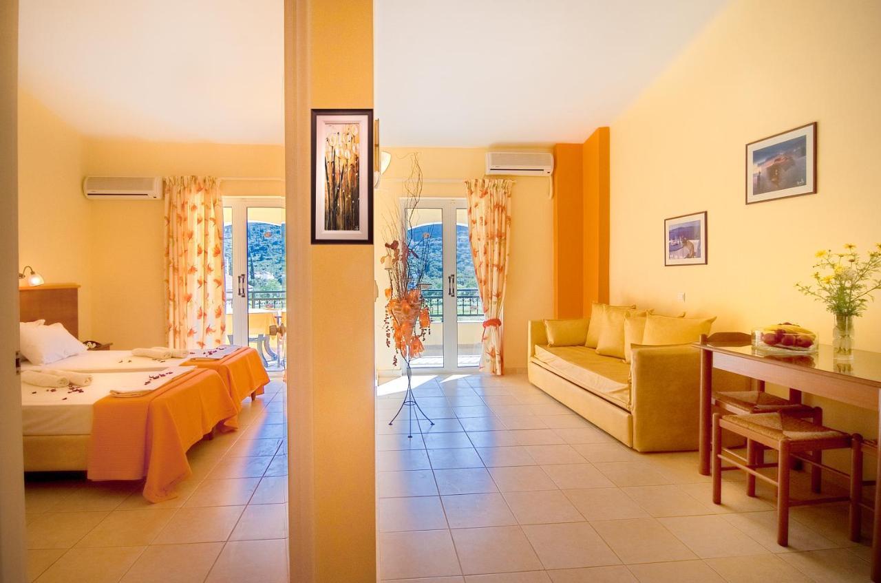 Clio Hotel 3*
